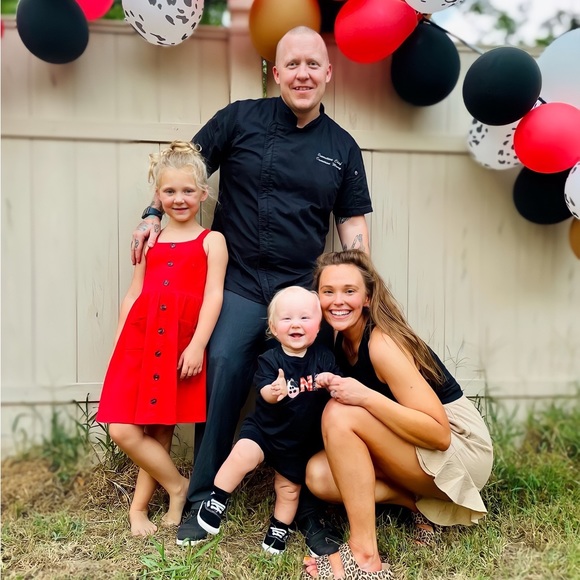 Meet your Posher, Brittney - Picture 4 of 7